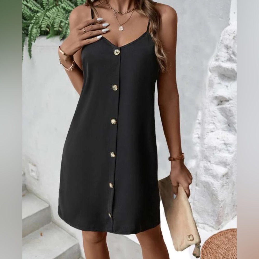 Zenana spaghetti strap button up dress size L